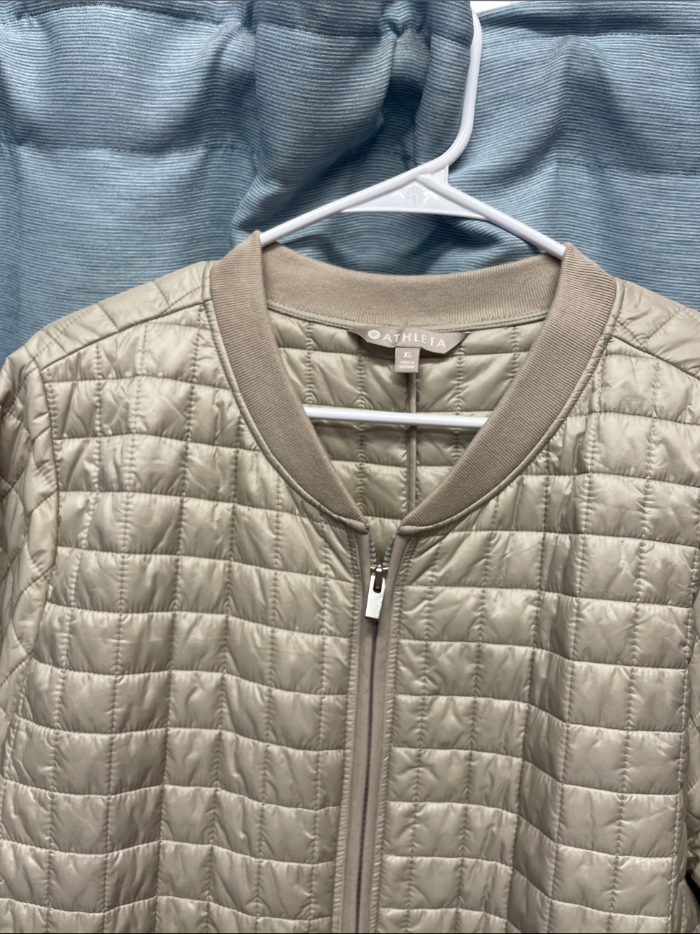 ATHLETA Grandview PrimaLoft Lightweight Quilted Shell - Picture 2 of 8